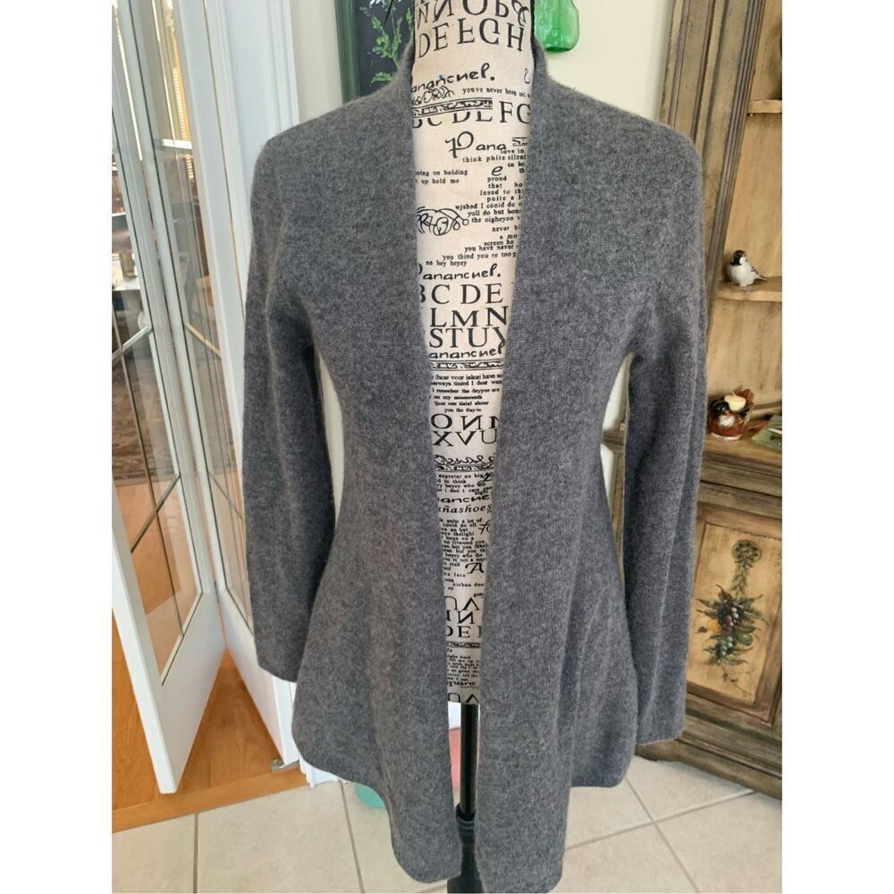 41 Hawthorn Cashmere Sweater Gray Open